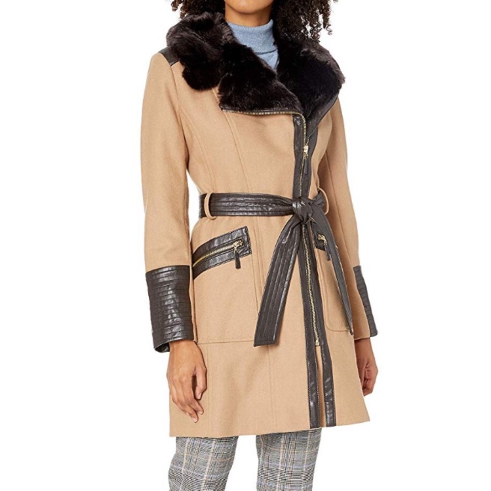 Via Spiga coat! Very lightly worn! SUPER trendy